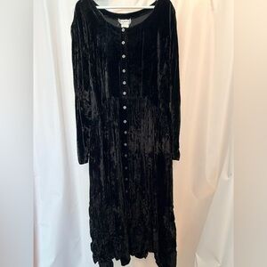 Elegant Black Velvet Dress